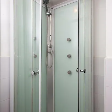 Bilocale Zona 200metri Da Stazione Apartamento *