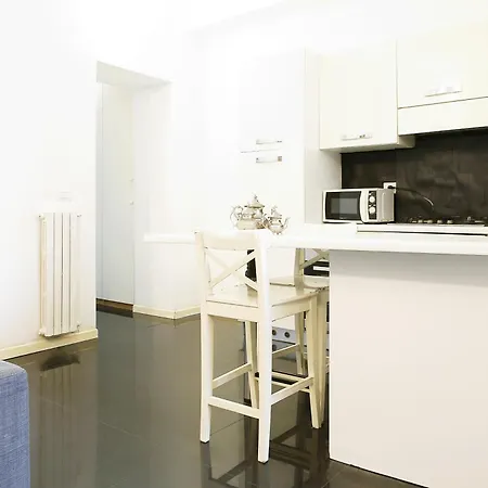 Appartement Bilocale Zona 200metri Da Stazione Milaan
