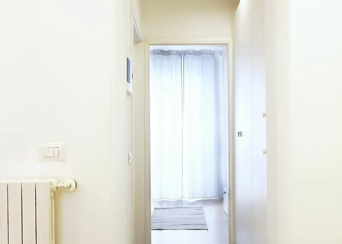 Lejlighed Bilocale Zona 200metri Da Stazione Milano